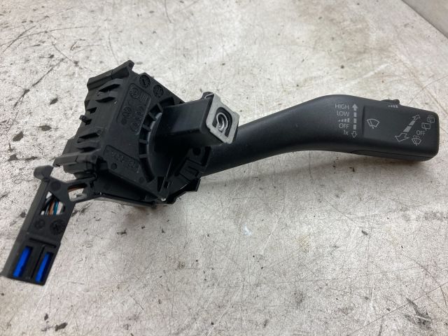 bontott VW GOLF V Jobb Kormánykapcsoló Ablaktörlő