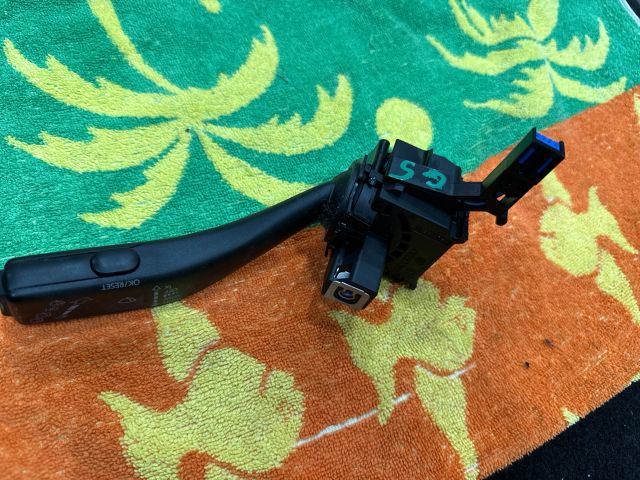 bontott VW GOLF V Jobb Kormánykapcsoló Ablaktörlő