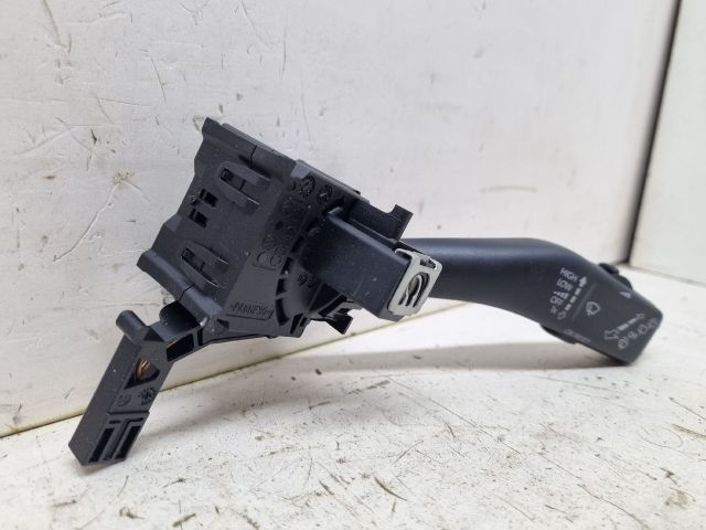 bontott VW GOLF V Jobb Kormánykapcsoló Ablaktörlő