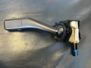 bontott VW GOLF V Jobb Kormánykapcsoló Ablaktörlő