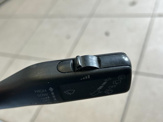 bontott VW GOLF V Jobb Kormánykapcsoló Ablaktörlő