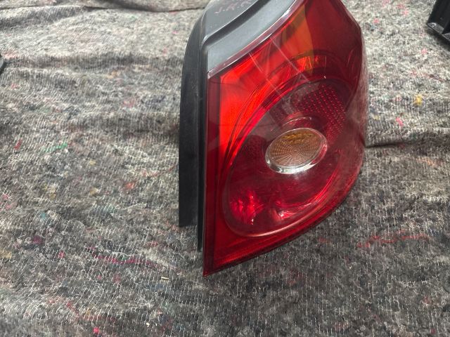 bontott VW GOLF V Jobb Külső Hátsó Lámpa