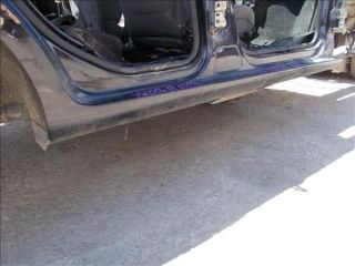 bontott VW GOLF V Jobb Küszöb