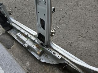 bontott VW GOLF V Jobb Küszöb