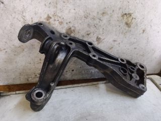 bontott VW GOLF V Jobb Lengőkar Tartó