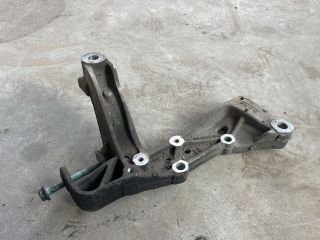 bontott VW GOLF V Jobb Lengőkar Tartó