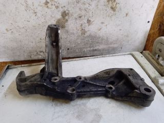 bontott VW GOLF V Jobb Lengőkar Tartó