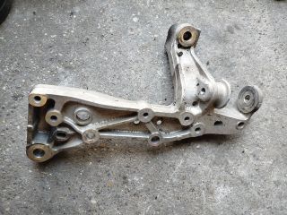 bontott VW GOLF V Jobb Lengőkar Tartó