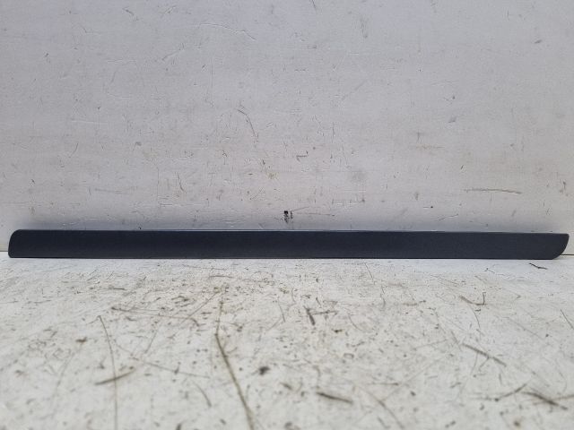 bontott VW GOLF V Jobb Műszerfal Díszléc