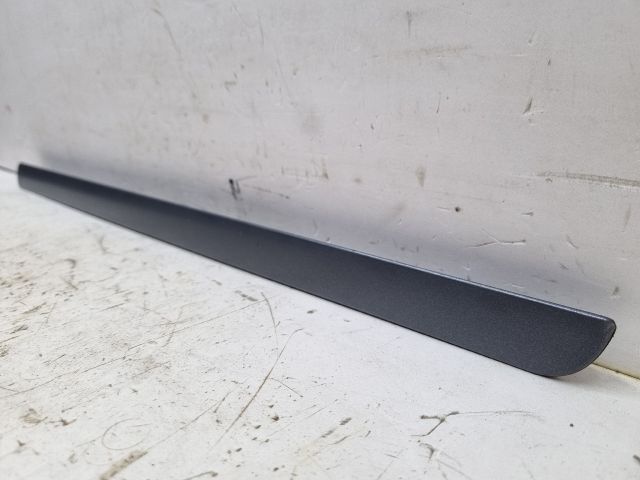 bontott VW GOLF V Jobb Műszerfal Díszléc