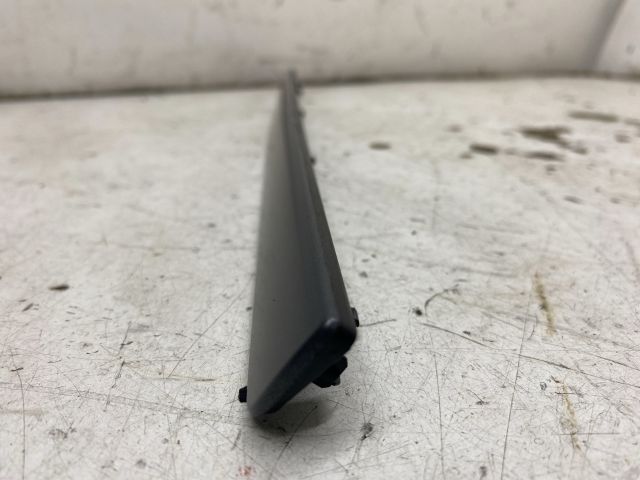 bontott VW GOLF V Jobb Műszerfal Díszléc