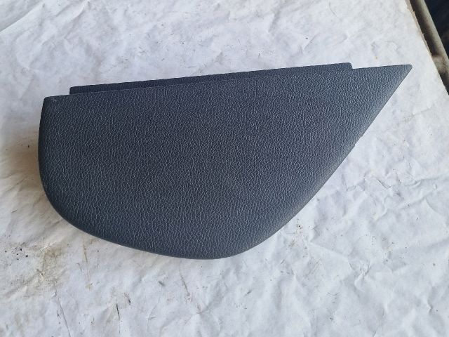 bontott VW GOLF V Jobb Műszerfal Oldalkárpit