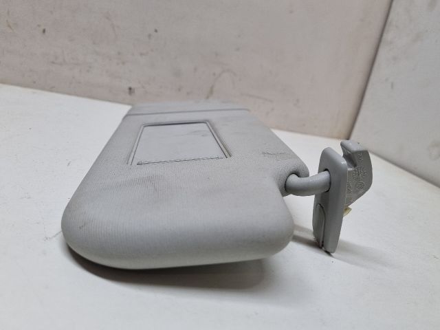 bontott VW GOLF V Jobb Napellenző