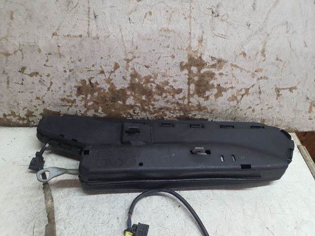 bontott VW GOLF V Jobb Oldallégzsák