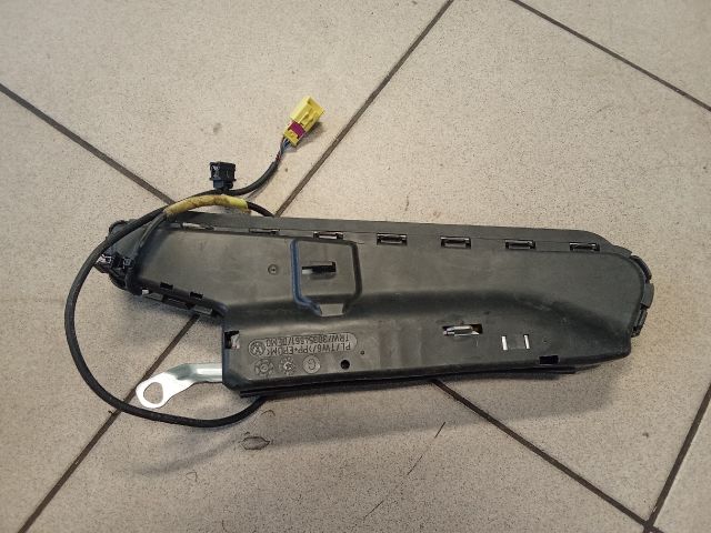 bontott VW GOLF V Jobb Oldallégzsák