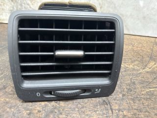 bontott VW GOLF V Jobb Szellőző