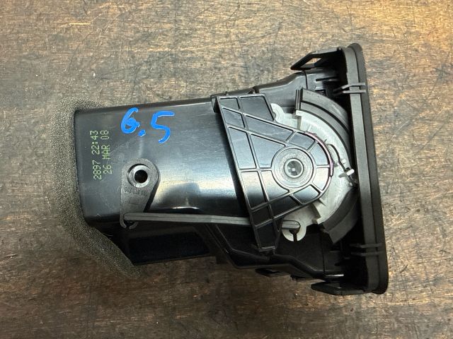 bontott VW GOLF V Jobb Szellőző