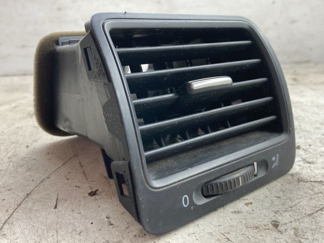 bontott VW GOLF V Jobb Szellőző