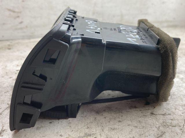 bontott VW GOLF V Jobb Szellőző