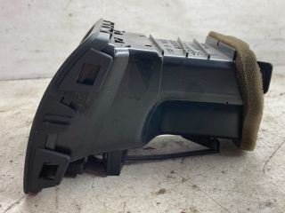 bontott VW GOLF V Jobb Szellőző