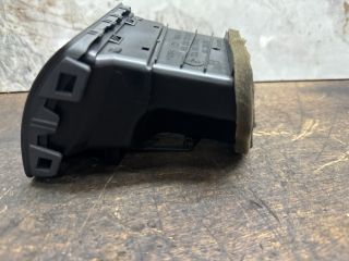 bontott VW GOLF V Jobb Szellőző