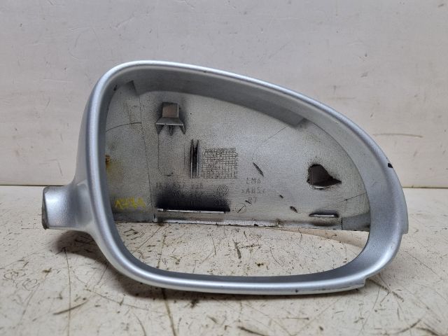 bontott VW GOLF V Jobb Visszapillantó Tükör Burkolat