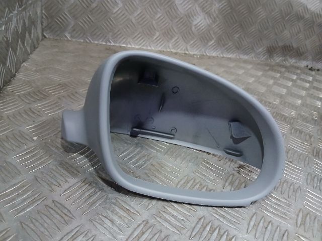 bontott VW GOLF V Jobb Visszapillantó Tükör Keret