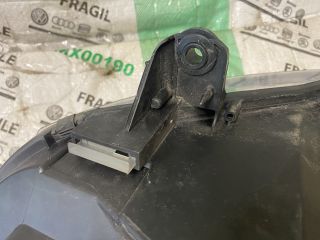 bontott VW GOLF V Jobb Xenon Fényszóró