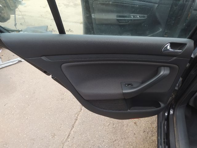 bontott VW GOLF V Kalaptartó