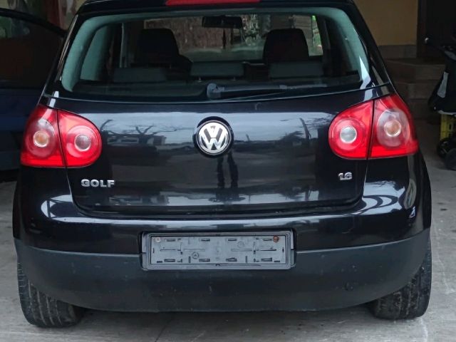 bontott VW GOLF V Kalaptartó