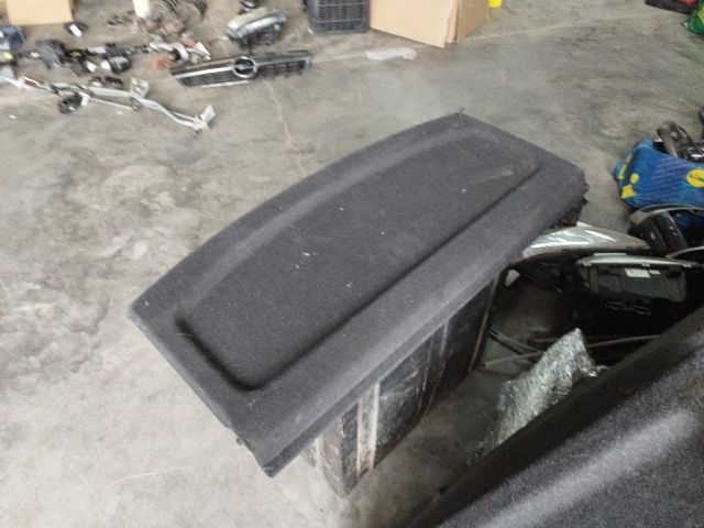 bontott VW GOLF V Kalaptartó