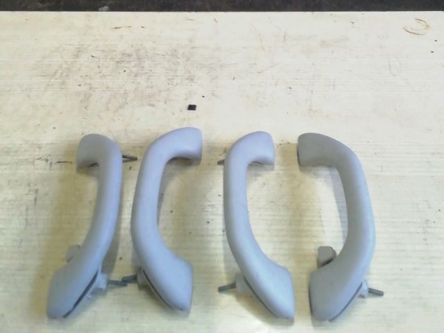 bontott VW GOLF V Kapaszkodó (Felső) Szett