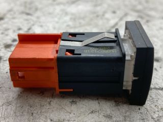 bontott VW GOLF V Kapcsoló (Magában)