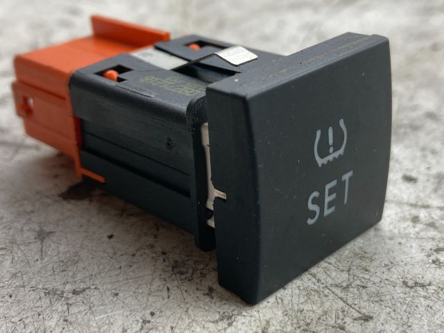 bontott VW GOLF V Kapcsoló (Magában)