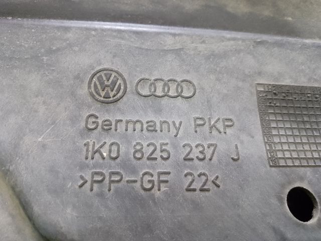 bontott VW GOLF V Kartervédő