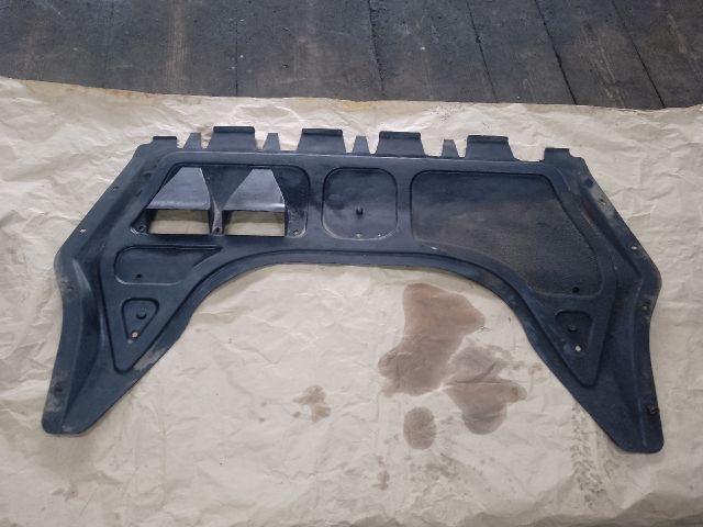 bontott VW GOLF V Kartervédő