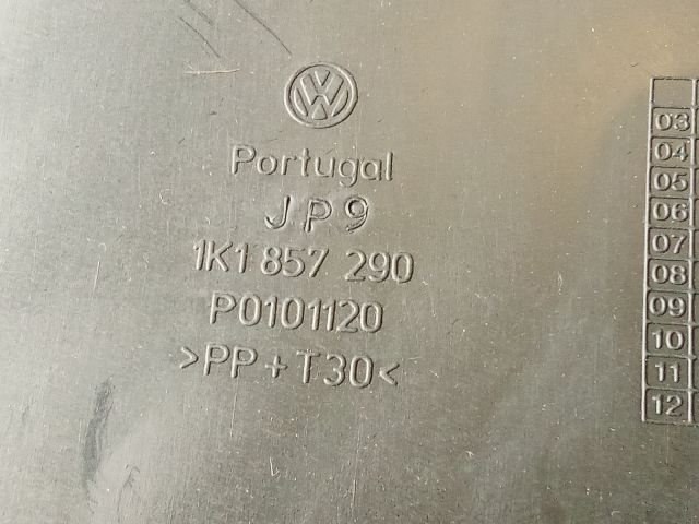 bontott VW GOLF V Kesztyűtartó