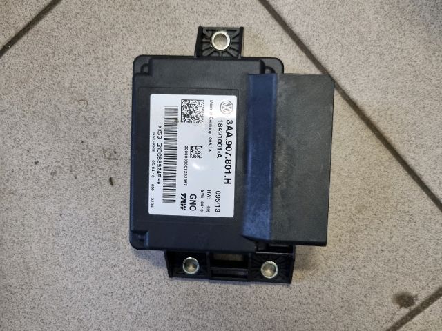 bontott VW GOLF V Kézifék Elektronika