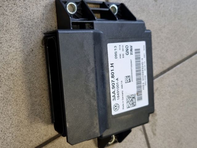 bontott VW GOLF V Kézifék Elektronika