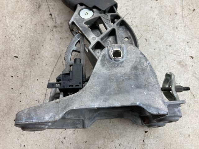 bontott VW GOLF V Kézifék Kar