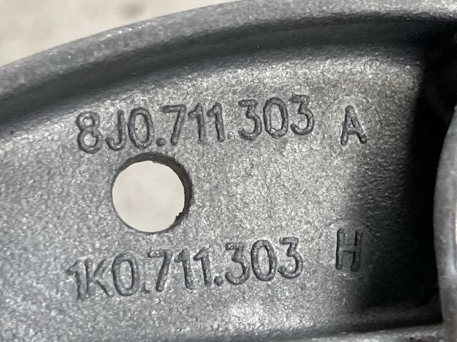 bontott VW GOLF V Kézifék Kar