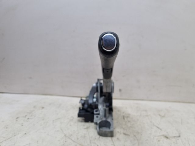 bontott VW GOLF V Kézifék Kar