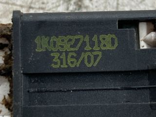 bontott VW GOLF V Kipörgésgátló Kapcsoló