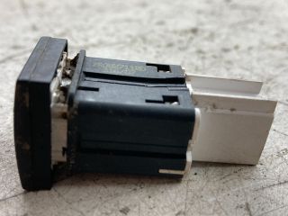 bontott VW GOLF V Kipörgésgátló Kapcsoló