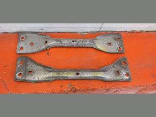 bontott VW GOLF V Kipufogó Tartó