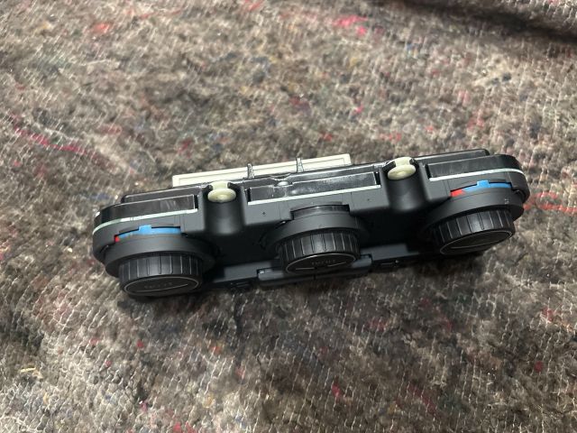 bontott VW GOLF V Klíma Kapcsoló