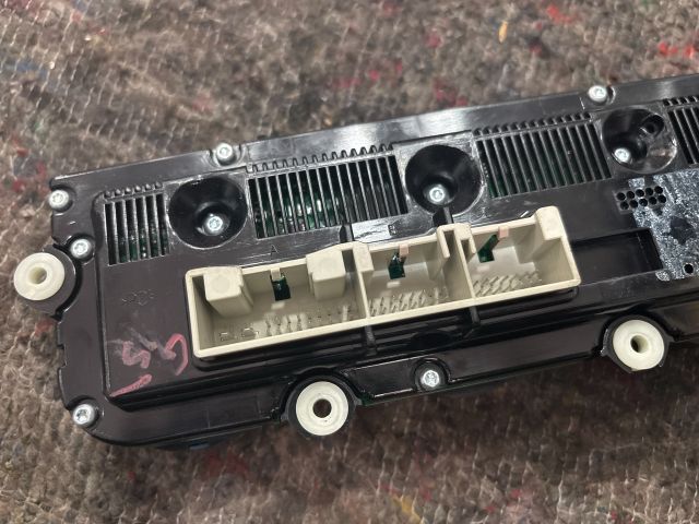 bontott VW GOLF V Klíma Kapcsoló