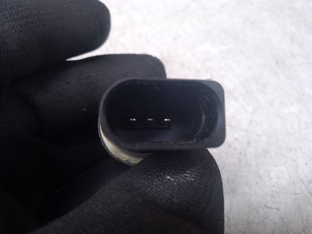 bontott VW GOLF V Klíma Nyomásérzékelő Kapcsoló