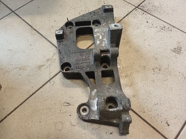 bontott VW GOLF V Klímakompresszor Tartó Bak