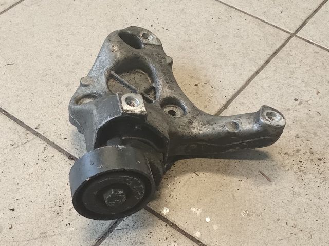 bontott VW GOLF V Klímakompresszor Tartó Bak